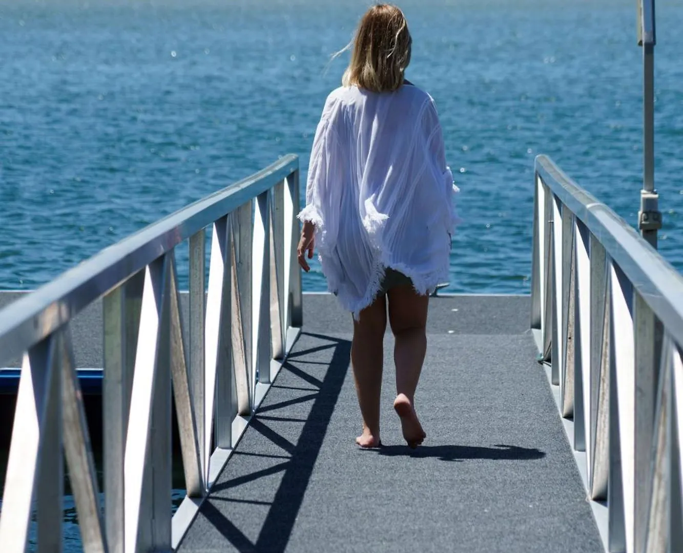 River Front Escape, Short Walk To Ocean Street Maroochydore